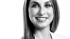 Shana Margolis Headshot
