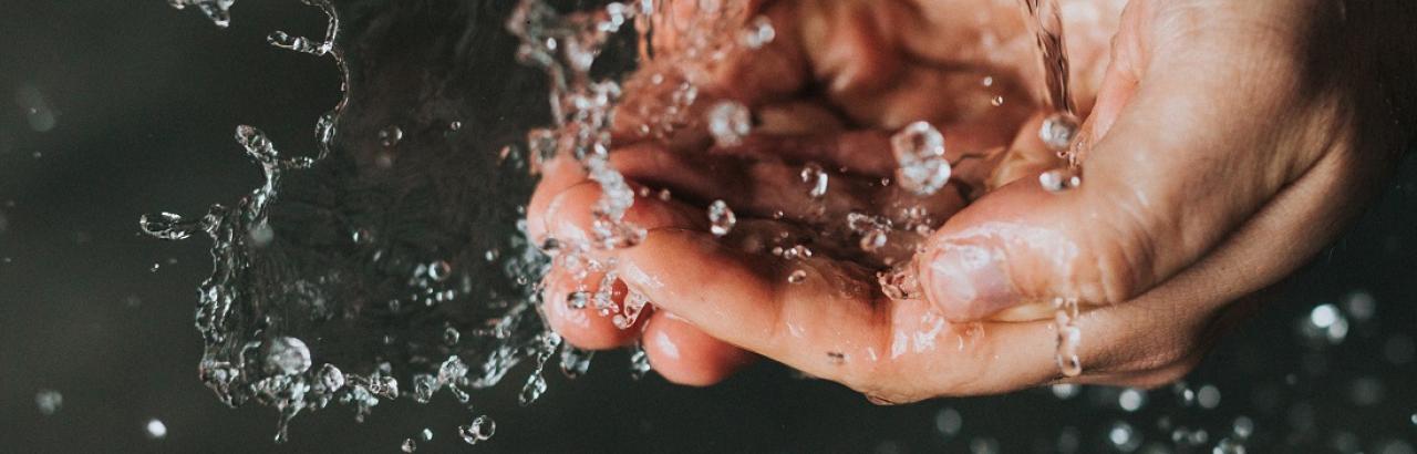 hands water