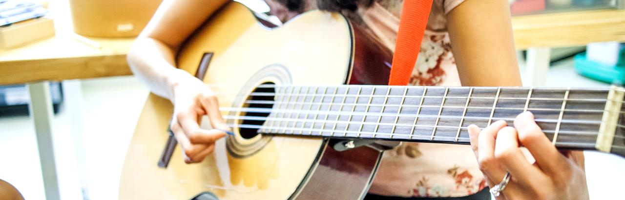 AbilityLab Music Therapists work with a pediatric patient 