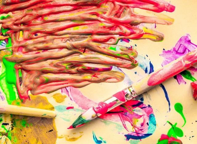 paints colorful