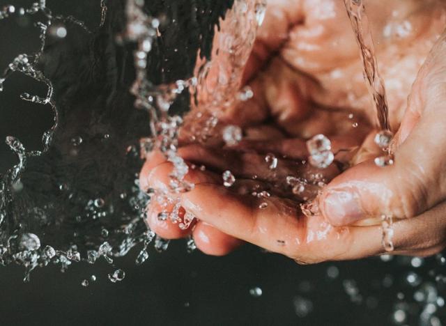 hands water