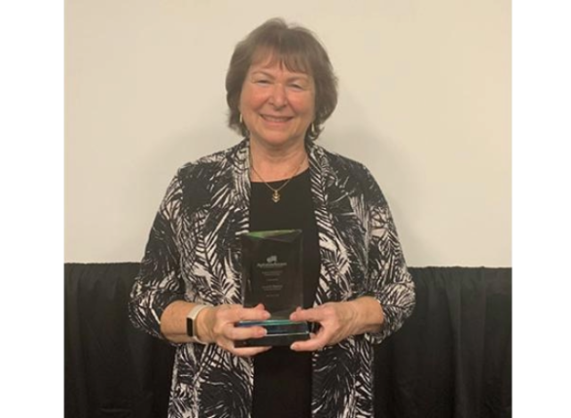 Dr. Leora Cherney with Inaugural Mentoring Award from Aphasia Access