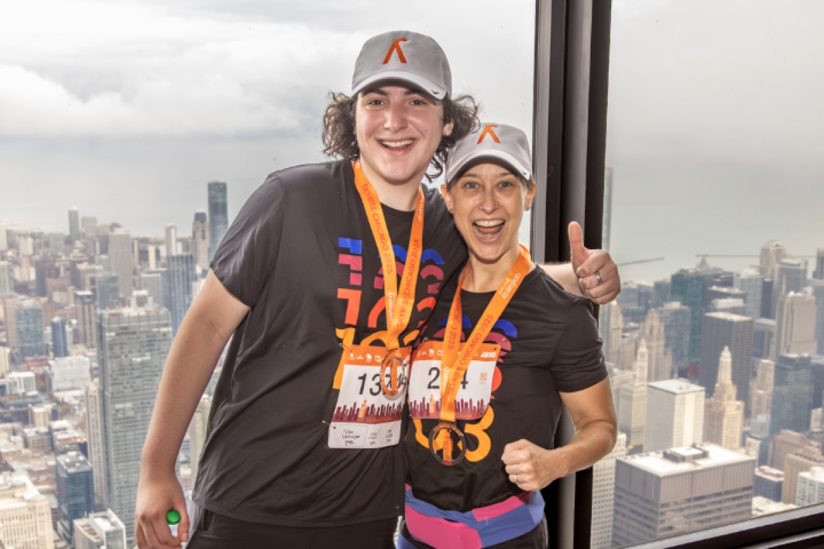 SkyRise Chicago Climbers