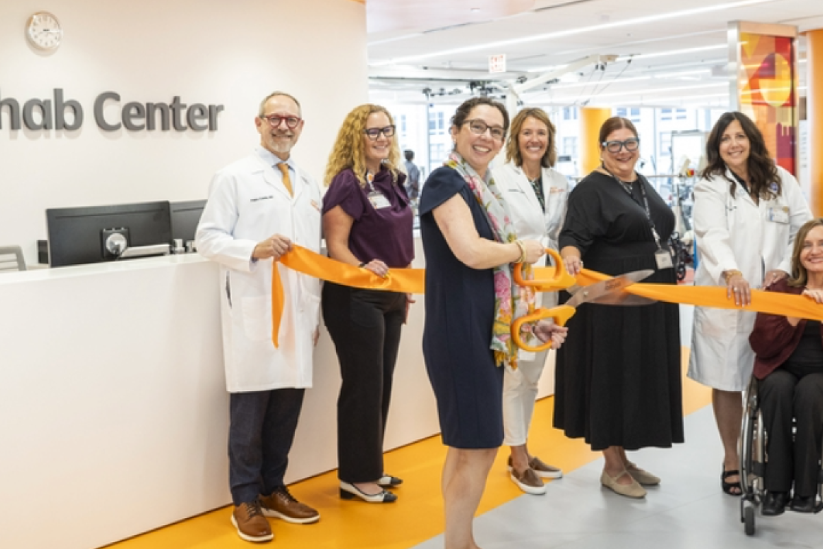 16th floor of Streeterville Ribbon Cutting Ceremony