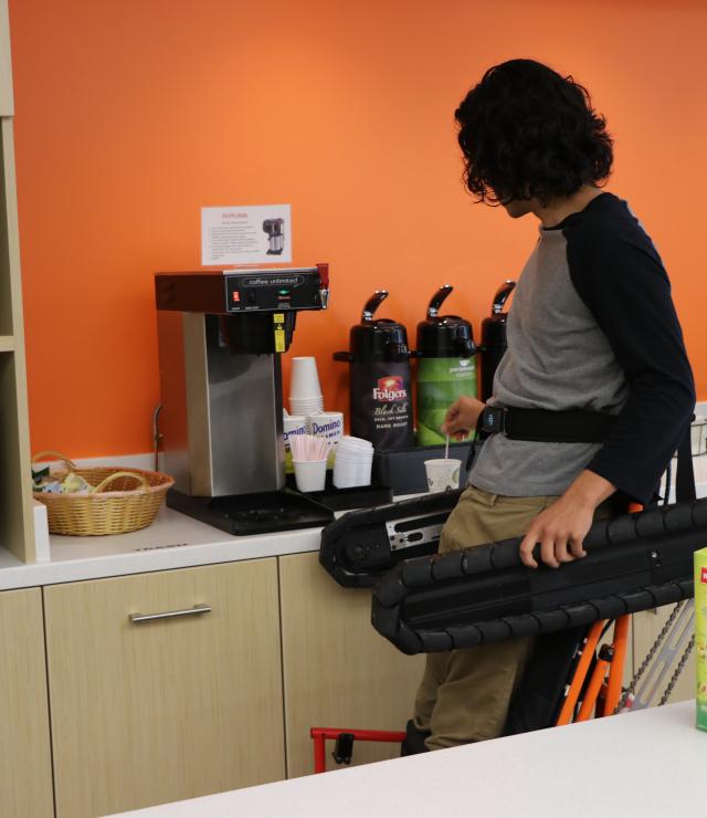 Making tea with wheelchair